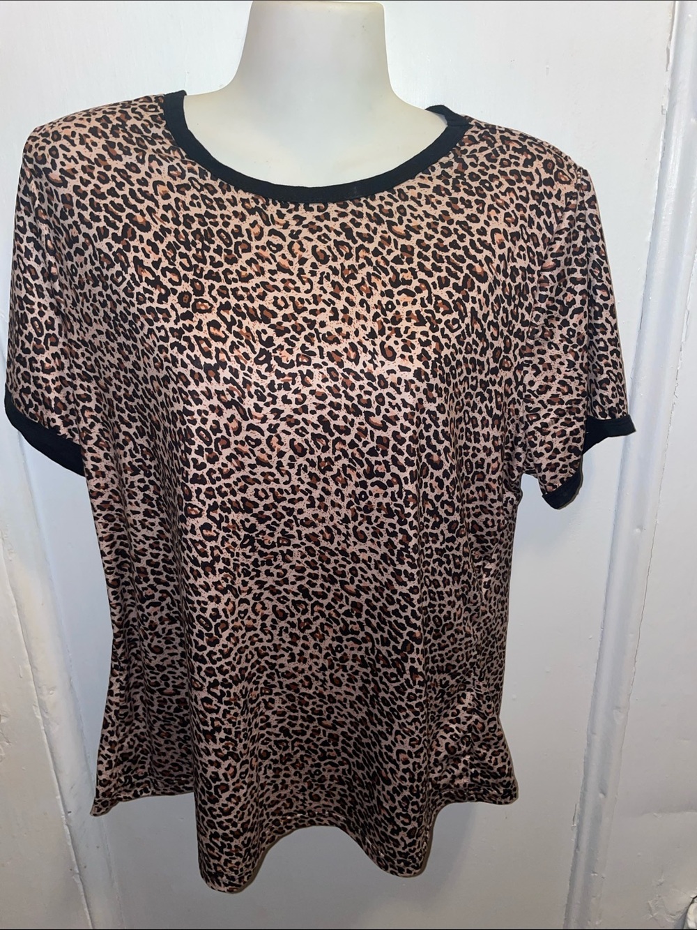 SHEIN Leopard Stretch Ringer Tee 2X